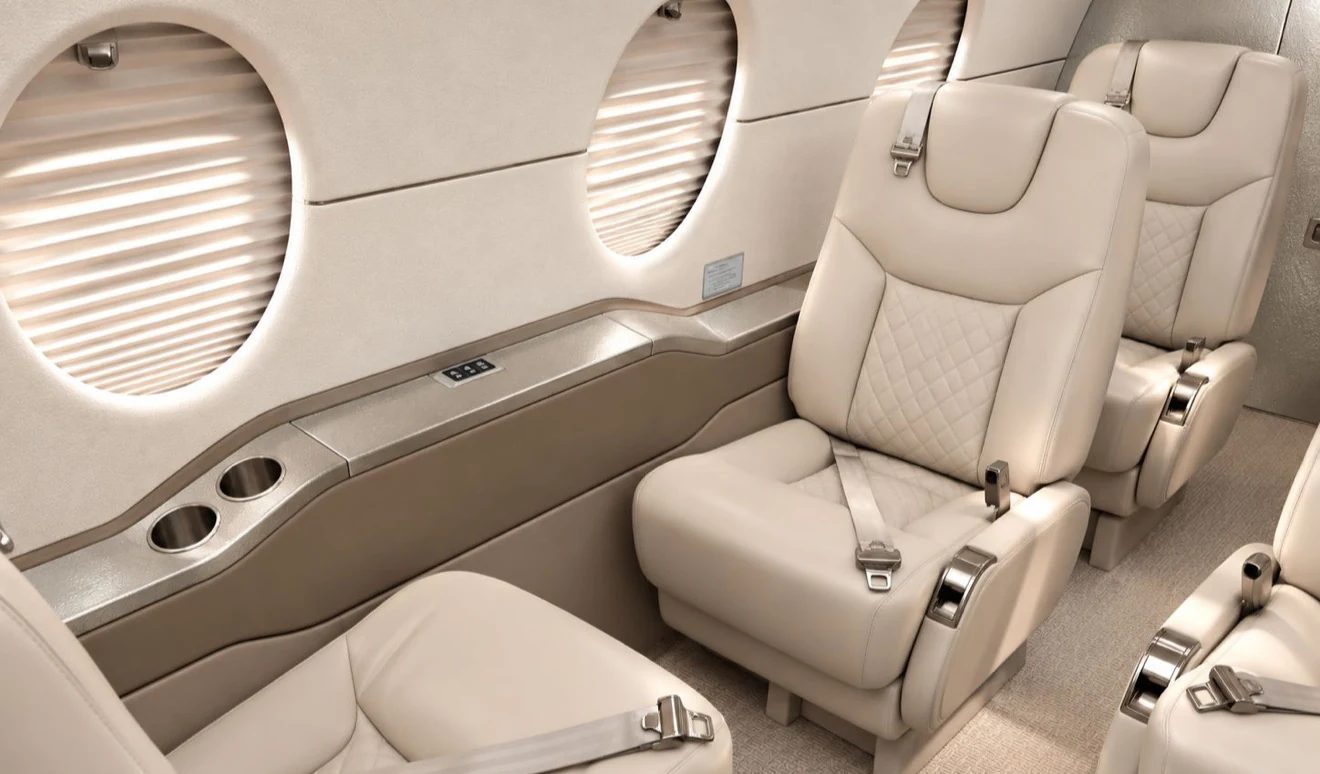 Cabine com aparador champagne e couro creme